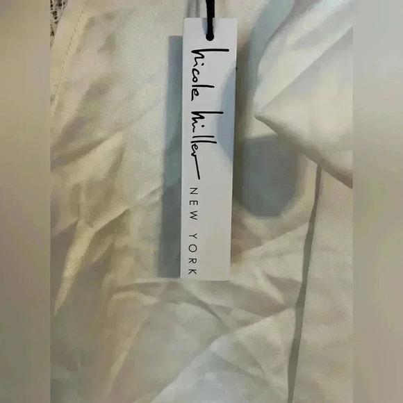 NWT Nicole Miller Satin Shirt with Lace Detail Size M‎ A56 - Picture 3 of 7